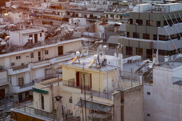 Εξώσεις: Τι αλλάζει για τους ενοικιαστές και πώς προστατεύονται τα δικαιώματά τους