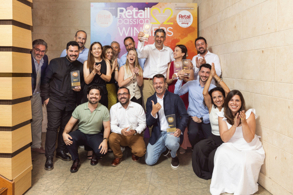 Η Πλαίσιο ανακηρύχθηκε Retailer of the Year