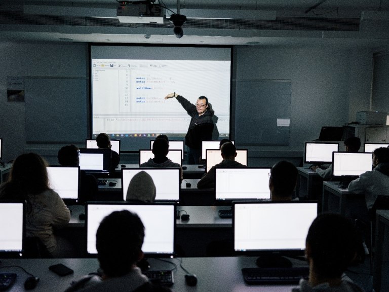 Σύγχρονος Εκπαιδευτικός και Μεταπτυχιακές Σπουδές στις Επιστήμες της Αγωγής στο Ευρωπαϊκό Πανεπιστήμιο Κύπρου