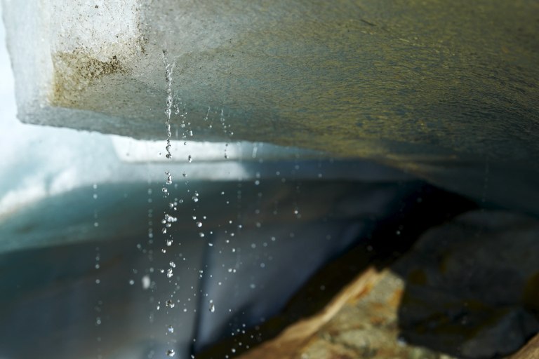 Άνδρας που αγνοείτο επί 28 χρόνια βρέθηκε μέσα σε παγετώνα