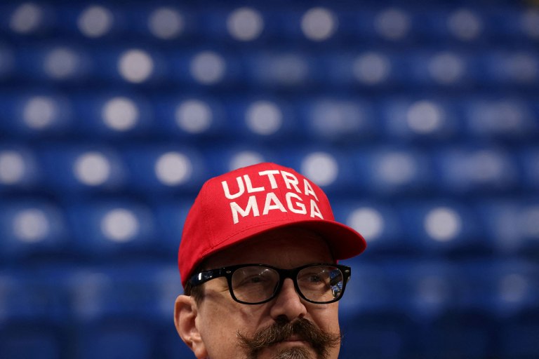 Ο Ντόναλντ Τραμπ είναι η συγκολλητική ουσία του κινήματος MAGA – Τι πρέπει να ξέρει ο διάδοχός του;