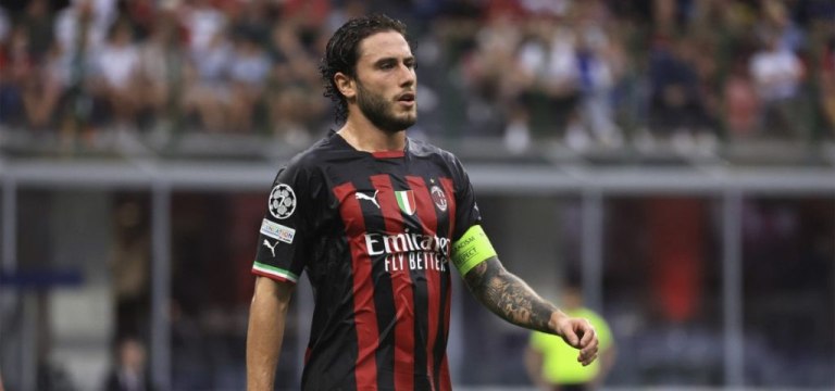 «Συμβόλαιο για τρία χρόνια προσφέρει ο Παναθηναϊκός στον Καλάμπρια – Τον θέλει ομάδα και της Premier League»