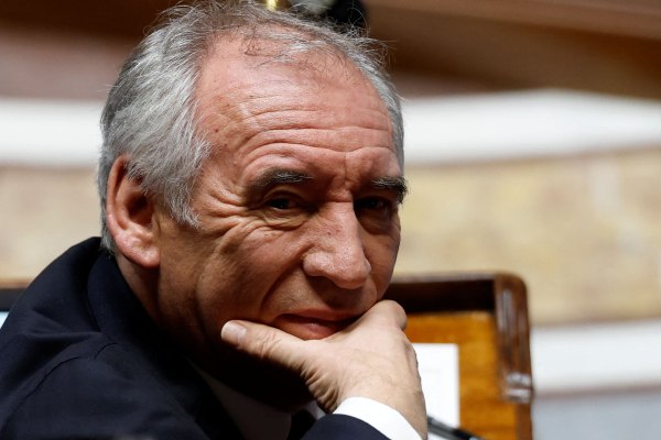 Γαλλία: Ο πρωθυπουργός Μπαϊρού ζητά ψήφο εμπιστοσύνης, για να προκαταλάβει τη συζήτηση του προϋπολογισμού