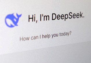 Ανεπίδεκτο μαθήσεως – Το νέο μοντέλο της DeepSeek σκόνταψε στα κινεζικά τσιπ