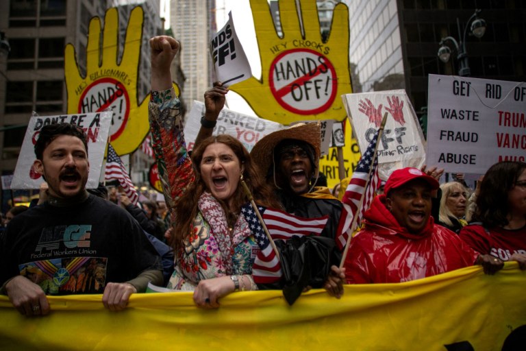 ΗΠΑ: «Οι εργάτες πάνω από τους δισεκατομμυριούχους» – Πάνω από 1.000 συγκεντρώσεις την Ημέρα της Εργασίας