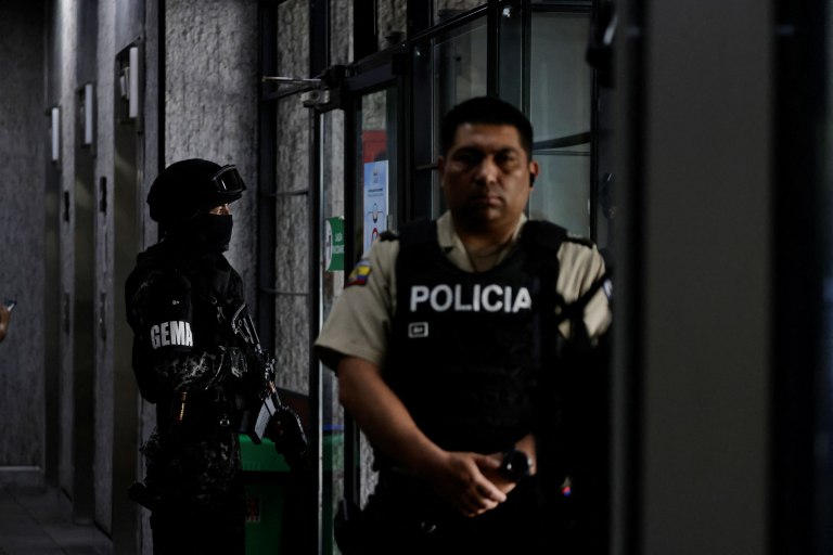 Ισημερινός: Τουλάχιστον 8 νεκροί από πυροβολισμούς σε κλαμπ – Κλιμακώνεται η βία του οργανωμένου εγκλήματος