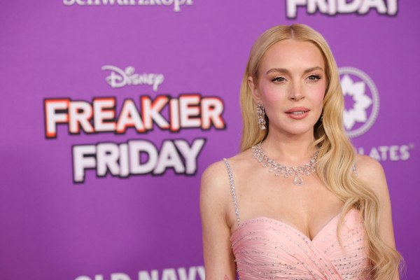 Η Λίντσεϊ Λόχαν σχολιάζει την επιστροφή της στο Χόλιγουντ σε ένα viral βίντεο στο TikTok