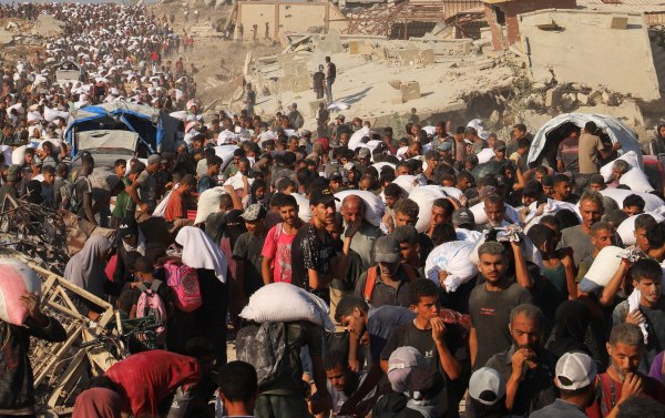 Χαμάς: Πρόσβαση του Ερυθρού Σταυρού στους ομήρους μόνο αν το Ισραήλ ανοίξει ανθρωπιστικούς διαδρόμους