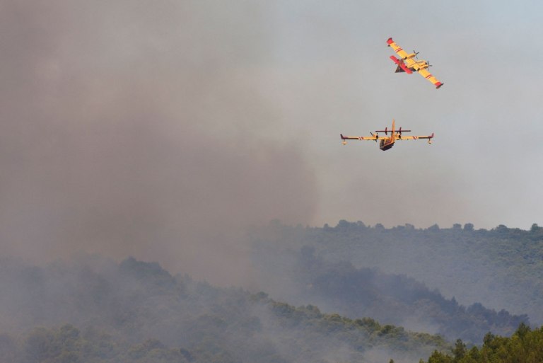 Φωτιά στη Σταμνά Αιτωλοακαρνανίας – Μήνυμα του 112 καλεί σε εκκένωση