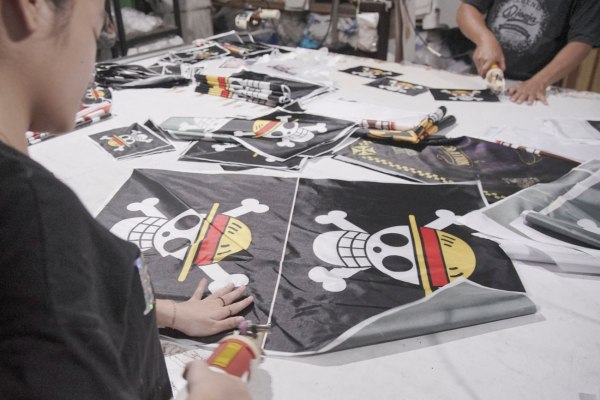 One Piece: Πώς μια καρτουνίστικη σημαία έγινε σύμβολο αντίστασης στην Ινδονησία
