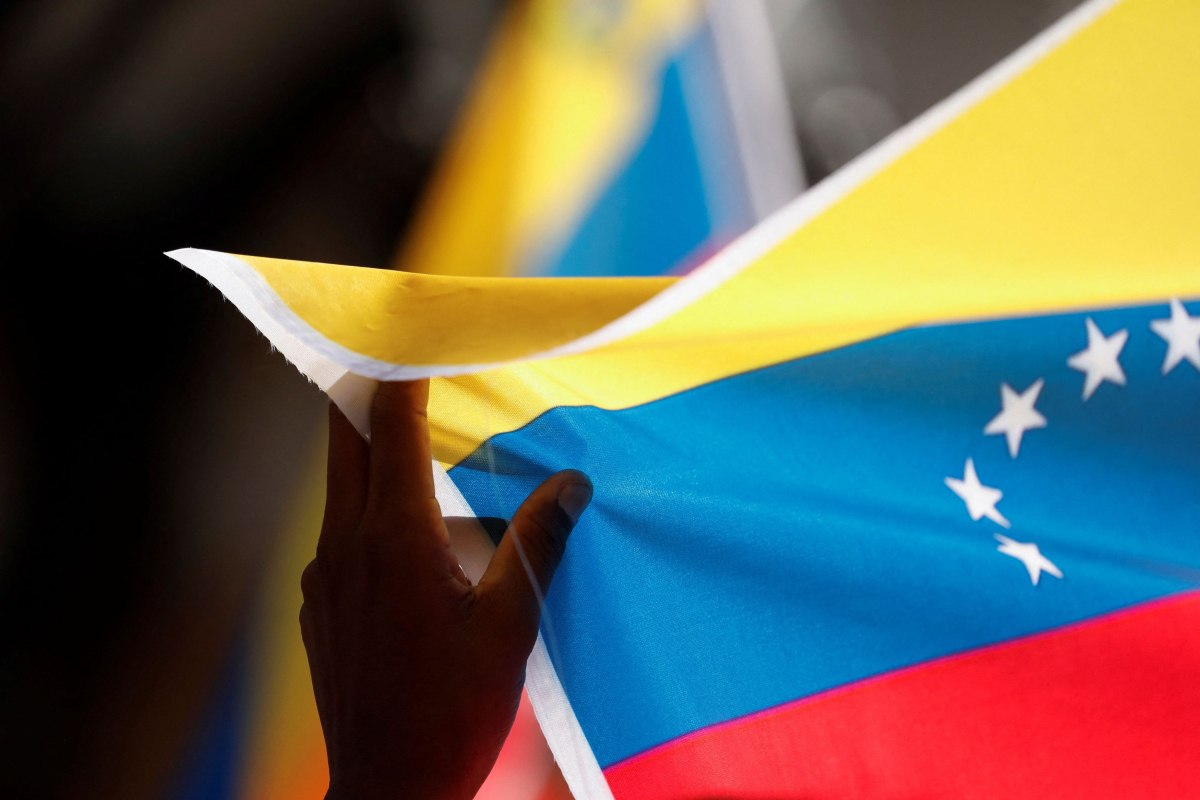 Βενεζουέλα: Στέλνει πολεμικά πλοία στα χωρικά της ύδατα, λόγω ανάπτυξης πλοίων των ΗΠΑ στην Καραϊβική