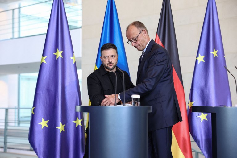 Δημοσκόπηση στη Γερμανία: Χαμηλές προσδοκίες για τη συνάντηση Τραμπ με Πούτιν – Τι πιστεύουν για τη Γάζα