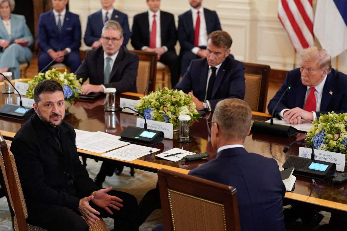 FT: Η Ουκρανία θα «αγοράσει» αμερικανικές εγγυήσεις ασφαλείας με χρήματα της Ευρώπης