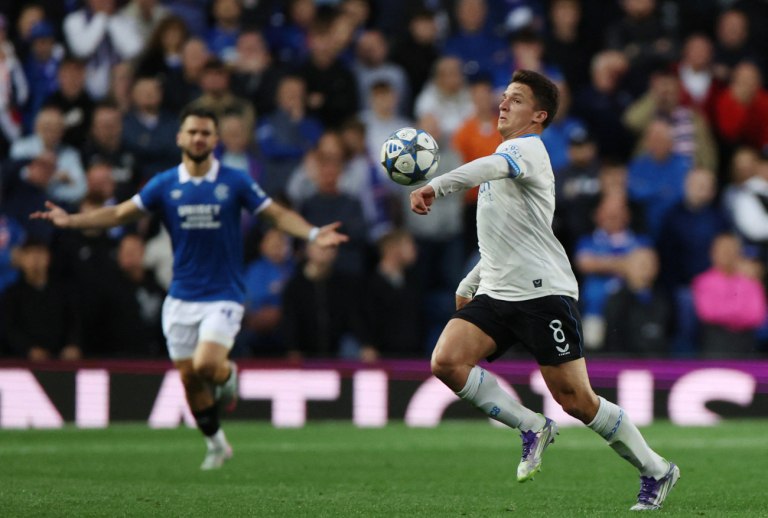 «Πετάει» η Μπριζ με σούπερ Τζόλη – Δείτε τα γκολ του πρώτου μέρους και τις δύο ασίστ από τον Έλληνα άσο (vids)