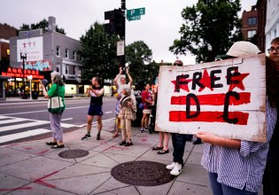 Ο Τραμπ δήλωσε ότι θα κάνει περιπολία στην Ουάσιγκτον μαζί με την αστυνομία και τον στρατό – «Θα βγω απόψε»