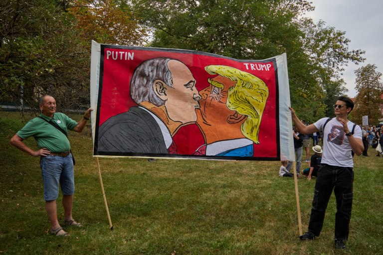 «Εγγύηση Ασφάλειας»: Τι είναι, τι μας διδάσκει το παρελθόν και τι μπορεί να γίνει στην Ουκρανία