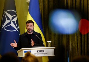 Ο Ζελένσκι δεσμεύεται να συνεχίσει την προσπάθεια για ειρήνη, καθώς η Ουκρανία γιορτάζει την ημέρα της ανεξαρτησίας