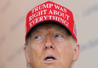 Τραμπ: Δεν επιθυμεί να είναι στη συνάντηση Ζελένσκι-Πούτιν – «Είναι λίγο σαν το λάδι και το ξίδι, δεν τα πάνε καλά»