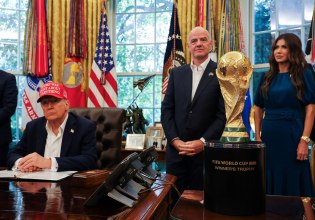 Τραμπ για Ρωσία: Σε δύο εβδομάδες η απόφαση «είτε αφορά κυρώσεις ή δασμούς, είτε τίποτα»