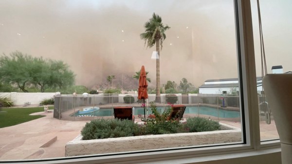 Πελώριο κύμα σκόνης haboob σάρωσε το Φοίνιξ – Απόκοσμες εικόνες