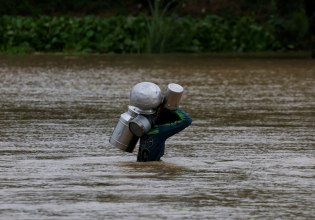 Ινδία: Τουλάχιστον 30 άνθρωποι έχασαν τη ζωή τους από κατολίσθηση λόγω ισχυρών βροχοπτώσεων