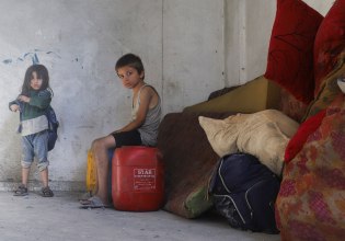 Γάζα: Ο πρώην πρέσβης των ΗΠΑ στο Ισραήλ καλύπτει τη δολοφονία παιδιών από τις IDF