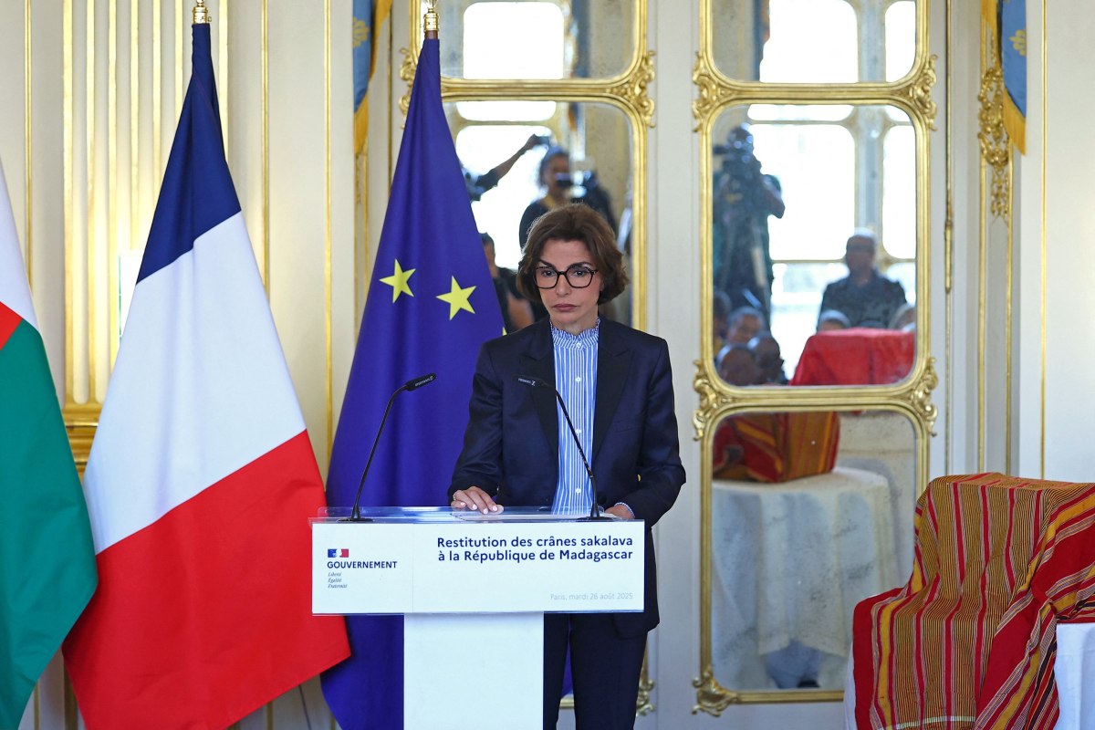 Η Γαλλία επιστρέφει ανθρώπινα λείψανα στη Μαδαγασκάρη – Η αποικιοκρατική βία άφησε μια «ανοιχτή πληγή» στη χώρα