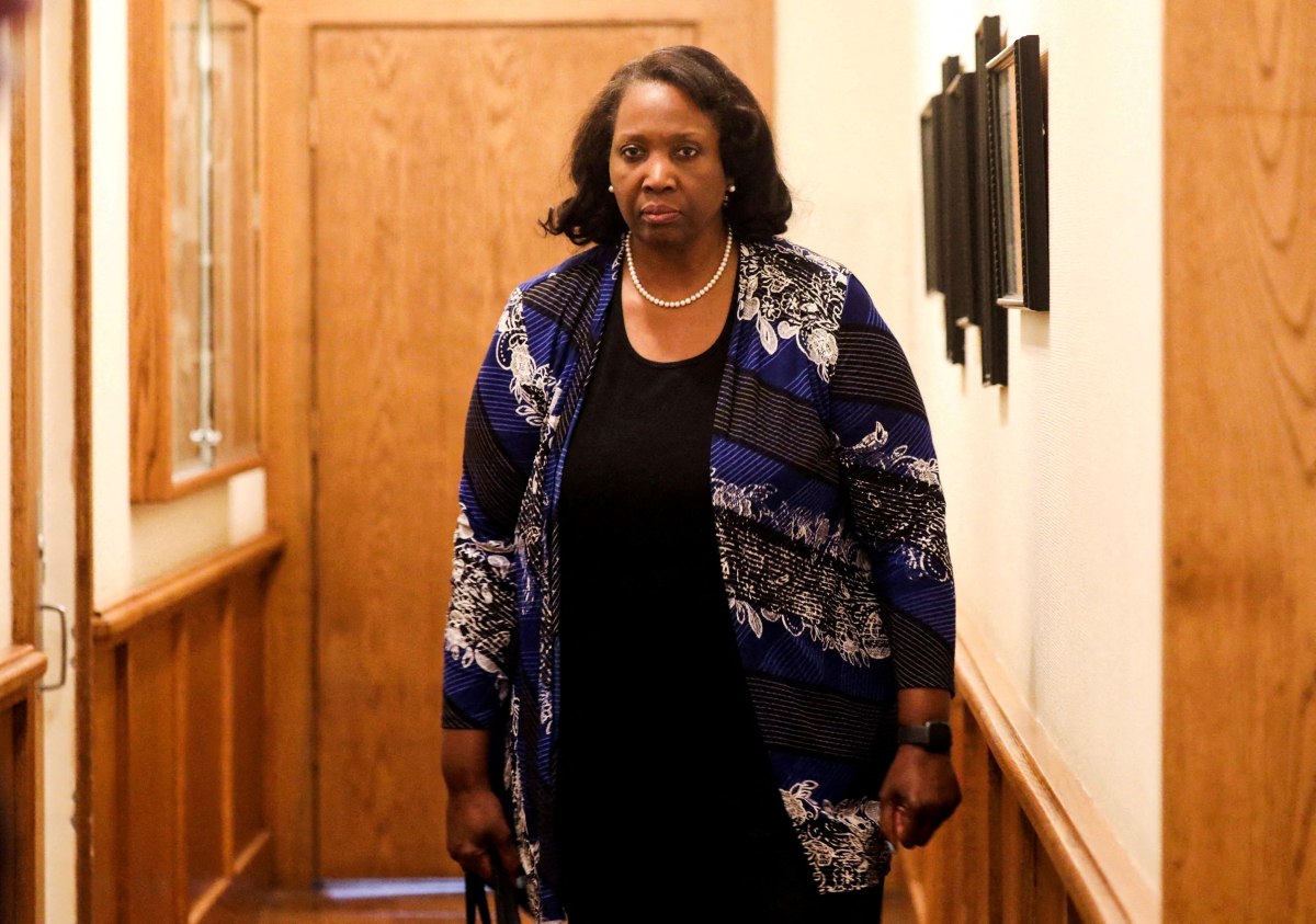 Κρίση στη FED: Η Λίζα Κουκ ξεκινά νομική μάχη κατά του Τραμπ μετά την απόλυσή της