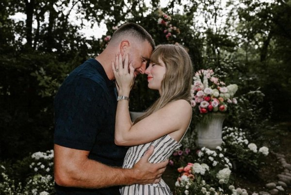 Ο αρραβώνας, οι Gaylors και η θεωρία συνωμοσίας: Γιατί κάποιοι στεναχωρήθηκαν με την πρόταση γάμου στην Τέιλορ Σουίφτ;