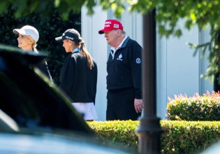 Τραμπ: Αν δεν υπήρχαν οι δασμοί η Αμερική θα είχε καταστραφεί