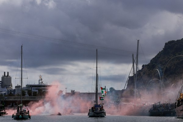 Και πάλι πλώρη για τη Γάζα: Όλα όσα πρέπει να γνωρίζετε για τον Παγκόσμιο Στόλο Sumud
