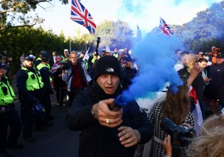 Ένα τέλειο κοκτέιλ φόβου, βίας και παραπληροφόρησης: Το νέο κύμα αντι-μεταναστευτικής αυτοδικίας στην Ευρώπη