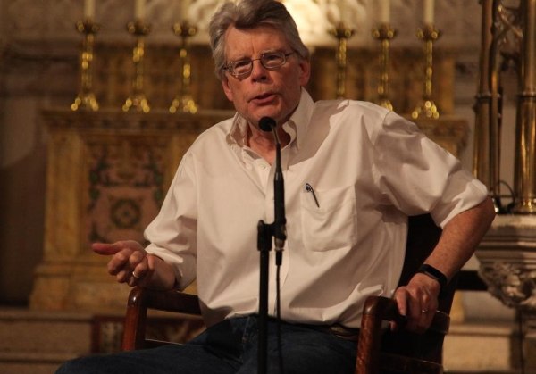 «Ο Τραμπ είναι μια ιστορία τρόμου»: Ο Στίβεν Κινγκ για τα όνειρα, τους «κακούς» και το μέλλον του κόσμου