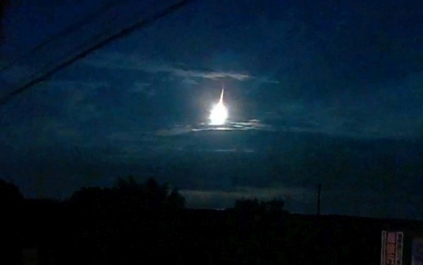 Θεαματικό μετέωρο έκανε τη νύχτα μέρα στον ουρανό της Ιαπωνίας