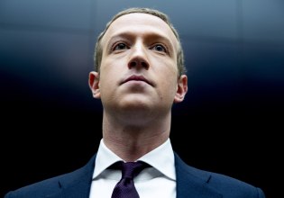O Μαρκ Ζάκερμπεργκ πίεσε τον Τραμπ να απειλήσει την Ευρώπη με δασμούς