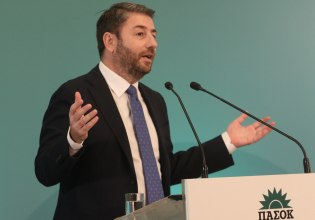 Ανδρουλάκης: Σφοδρά πυρά σε Μητσοτάκη – «Πρωθυπουργός που δεν έχει κανένα όριο»