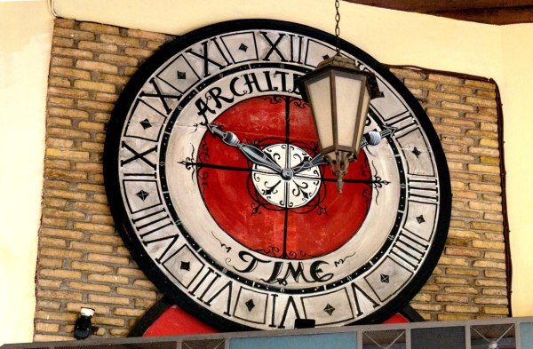 Οι 13 ώρες εργασίας και το «δικαίωμα στην τεμπελιά»