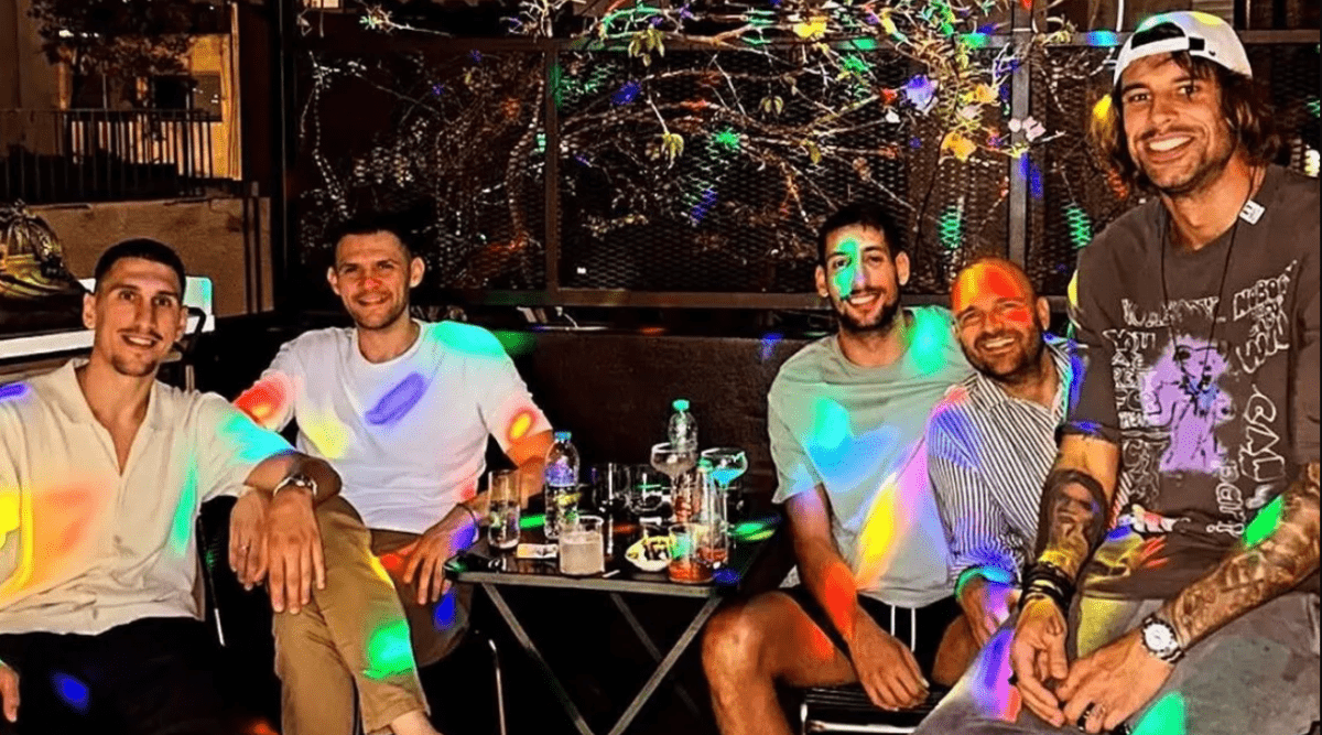 «Ερυθρόλευκο» παρεάκι: Λαρεντζάκης, Παπανικολάου και Πρίντεζης σε στιγμές χαλάρωσης