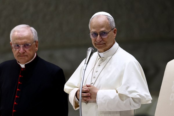 Πάπας Λέων ΙΔ’: Πρέπει να σταματήσει η ανθρωπιστική κρίση στη Γάζα και στην Ουκρανία και να μπει τέλος στη βία