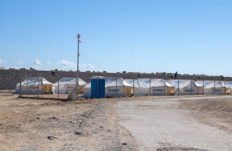 Μετανάστης απέδρασε από κλειστή δομή στις Σέρρες – Εντοπίστηκε σε ρέμα και συνελήφθη