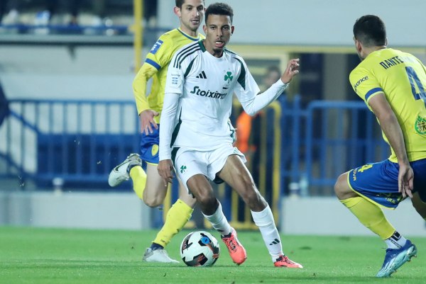 Παναθηναϊκός: Ο Ουναΐ και ο Βιτόρια κρατάνε ζωντανή τη μεταγραφή