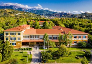 Πανεπιστήμιο Πατρών: Τρεις πυρκαγιές ταυτόχρονα «με ενδείξεις εμπρησμού» στην πανεπιστημιούπολη στο Ρίο