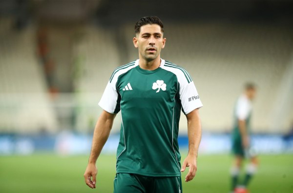 Παναθηναϊκός: Ο Μπακασέτας εκτός ευρωπαϊκής λίστας, μέσα οι Ιωαννίδης – Ζαρουρί