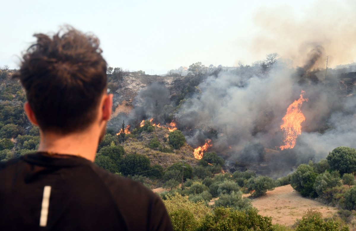ΣΥΡΙΖΑ: Τεράστιες οι ευθύνες της κυβέρνησης για τις πυρκαγιές – Καμία επικοινωνιακή διαχείριση δεν τις καλύπτει