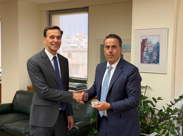 Παπασταύρου: Οι σχέσεις Ελλάδας – ΗΠΑ είναι πιο πιο ισχυρές από ποτέ, έχουν στρατηγικό βάθος