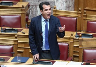 Νέο αντιμεταναστευτικό μένος από τον Πλεύρη – Τι λέει για άσυλο για επιδόματα