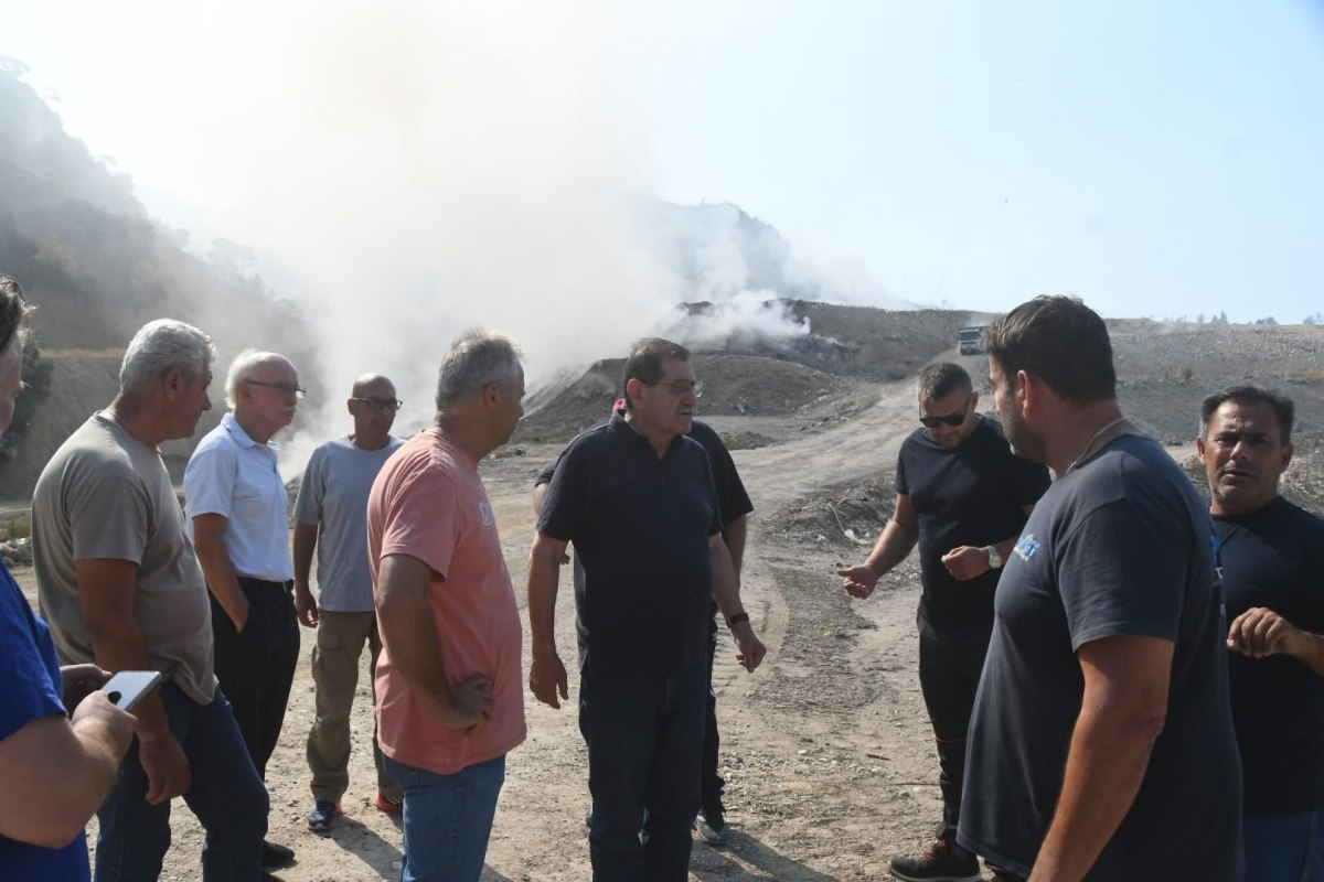 Καραθανασόπουλος για επίθεση σε Πελετίδη: Η κυβέρνηση προσπάθησε να μεταφέρει αλλού τις ευθύνες για τις πυρκαγιές