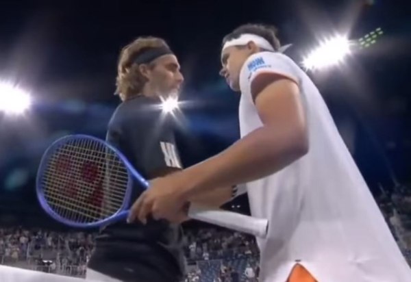 Τσιτσιπάς σε Αλτμάιερ: «Την επόμενη φορά μην αναρωτηθείς αν σε χτυπήσω» (vids)