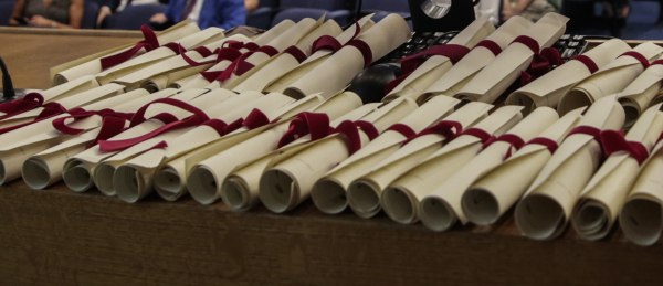 «Ιδεοληψία» είναι να προβάλλεις τα ιδιωτικά «σουπερμάρκετ πτυχίων» αντί για τα δημόσια πανεπιστήμια