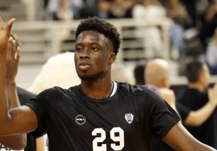 Ο Άρης ανακοίνωσε τον Άλεξ Αντετοκούνμπο